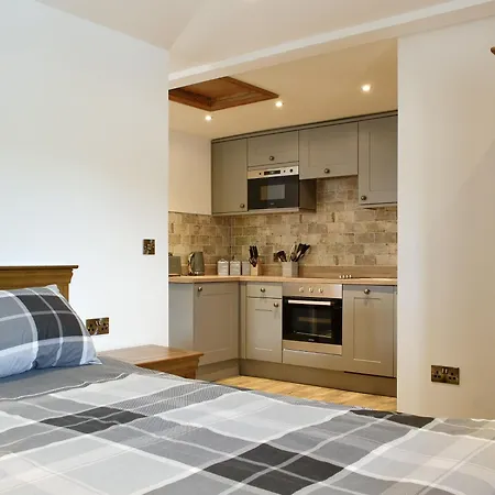 The Byres Methera 세인트 비즈